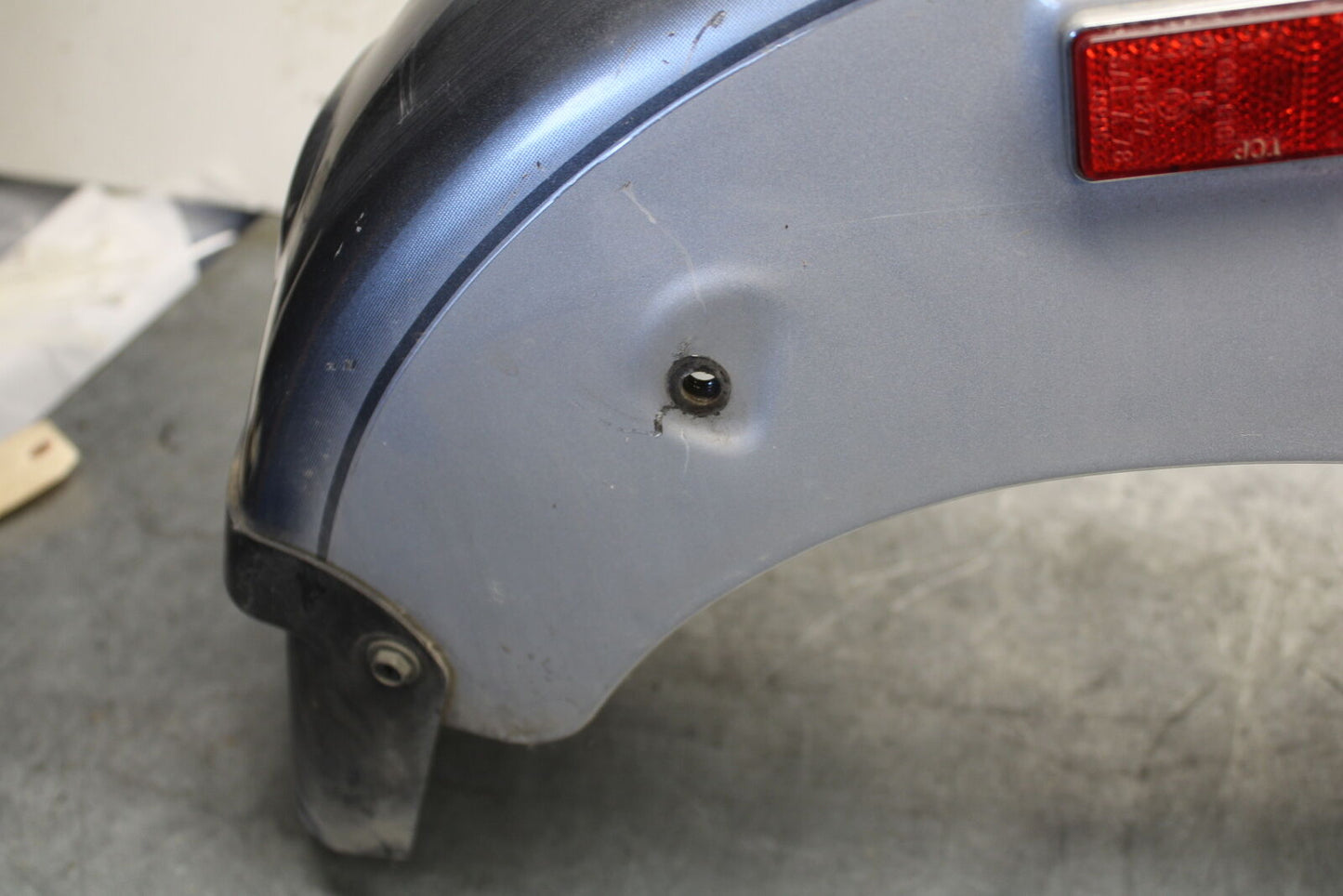 05-09 SUZUKI BOULEVARD C90 REAR BACK WHEEL FENDER MUD GUARD BB692