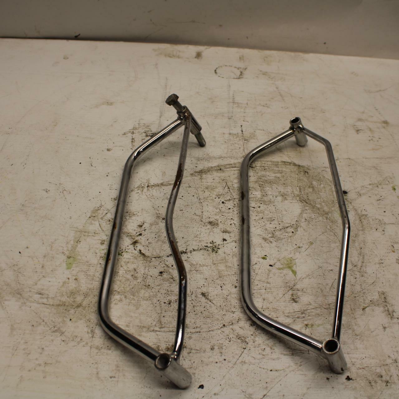 06 HONDA SHADOW 750 VT750C SADDLEBAG CASE MOUNTING BRACKET MOUNT BB352