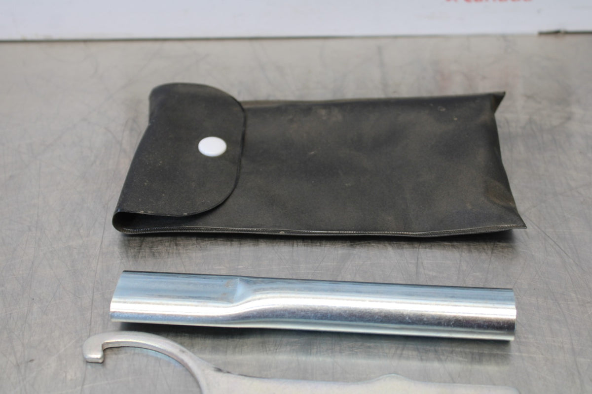 22-25 YAMAHA YZF R7 STOCK TOOLS OEM TOOL BAG KIT SET BB176