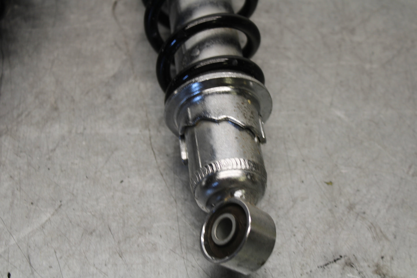19-21 TRIUMPH SPEED TWIN 1200 REAR BACK SHOCK ABSORBER T2050599 BB653