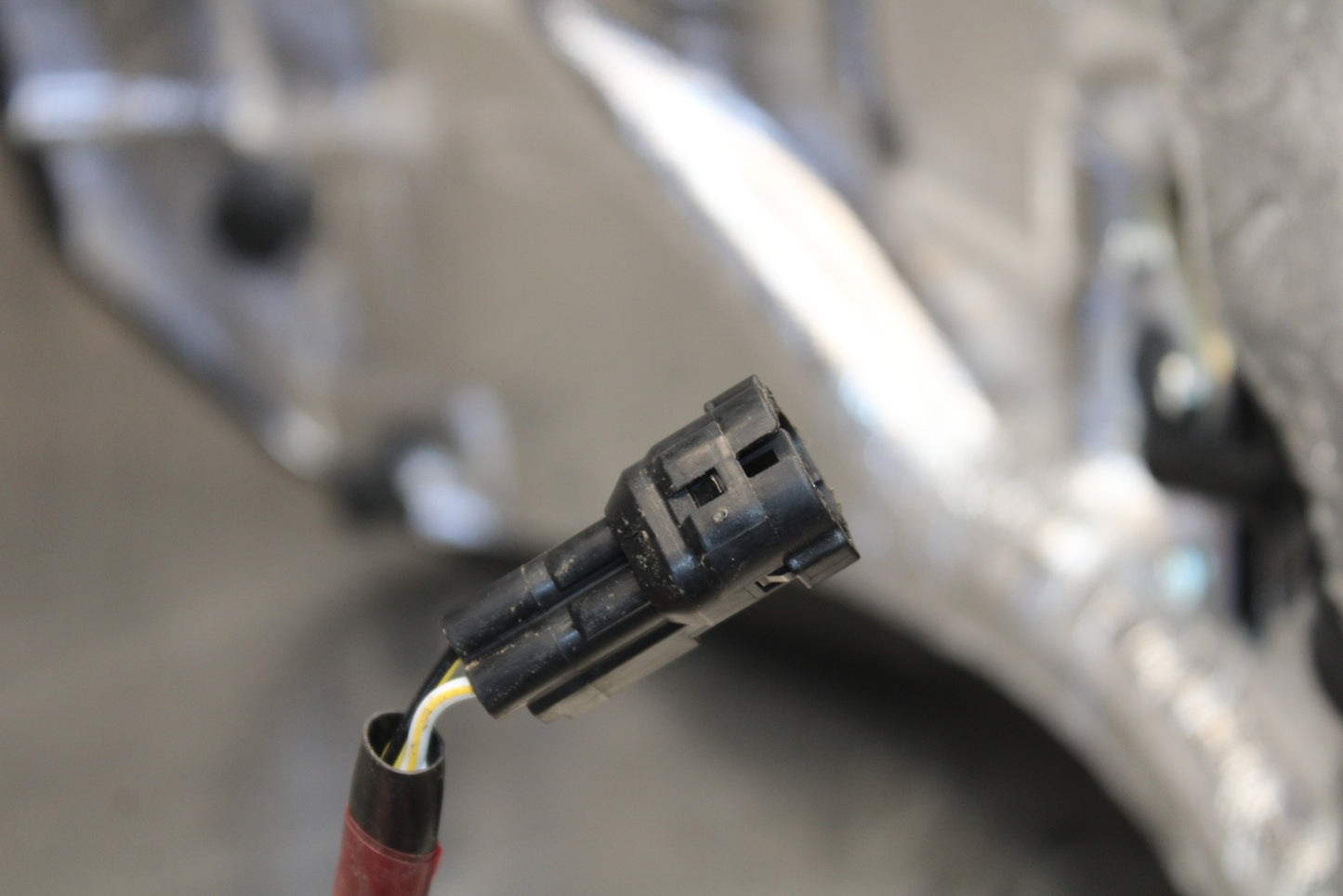 23-24 KAWASAKI NINJA ZX14R GAS TANK FUEL CELL PETROL RESERVOIR BB169