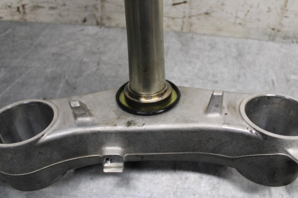 11-23 SUZUKI GSXR 750 FRONT FORKS CLAMP LOWER TRIPLE TREE STEM BB55