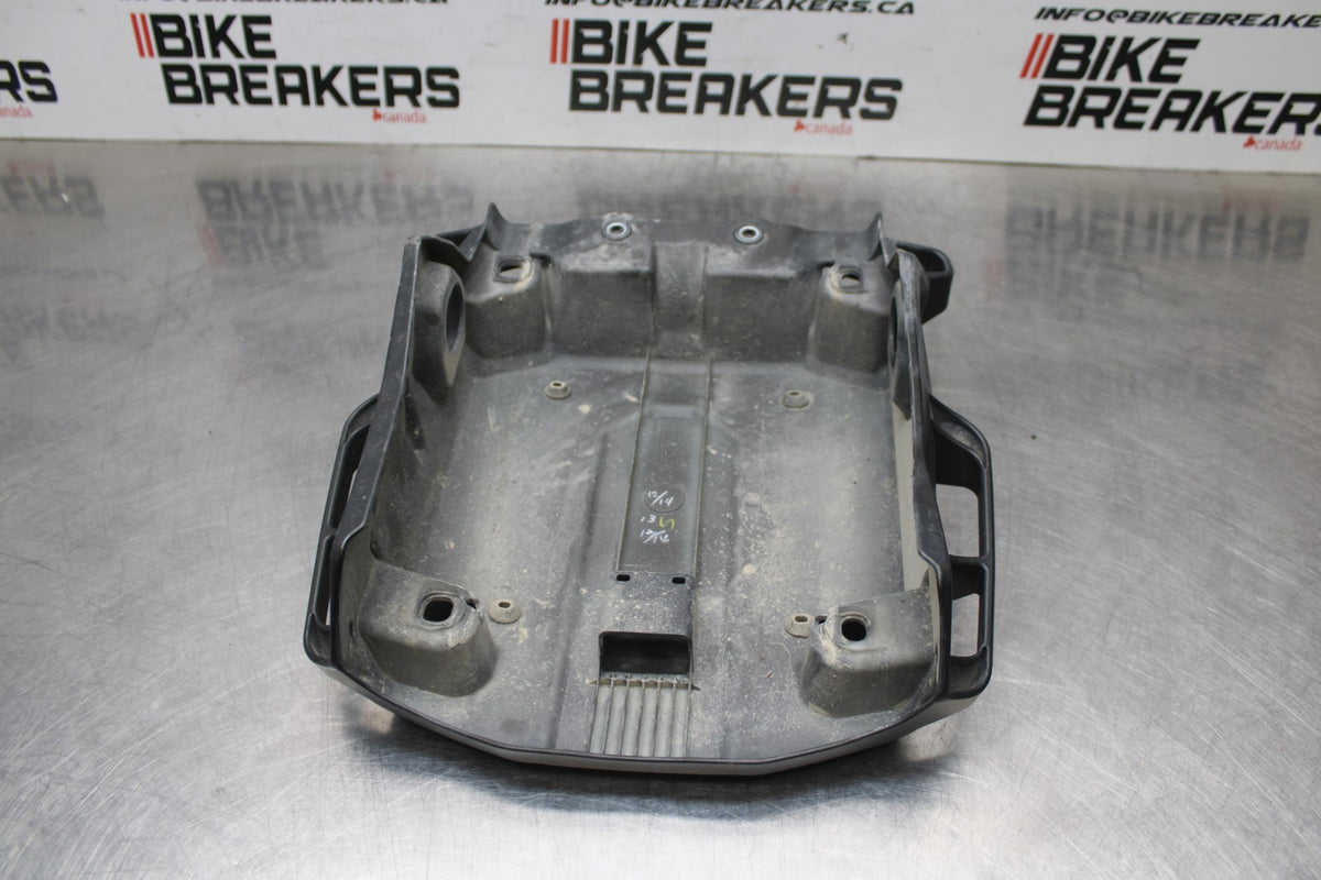 18 YAMAHA SUPER TENERE CENTER REAR BACK TAIL FAIRING COVER TRIM COWL BB832