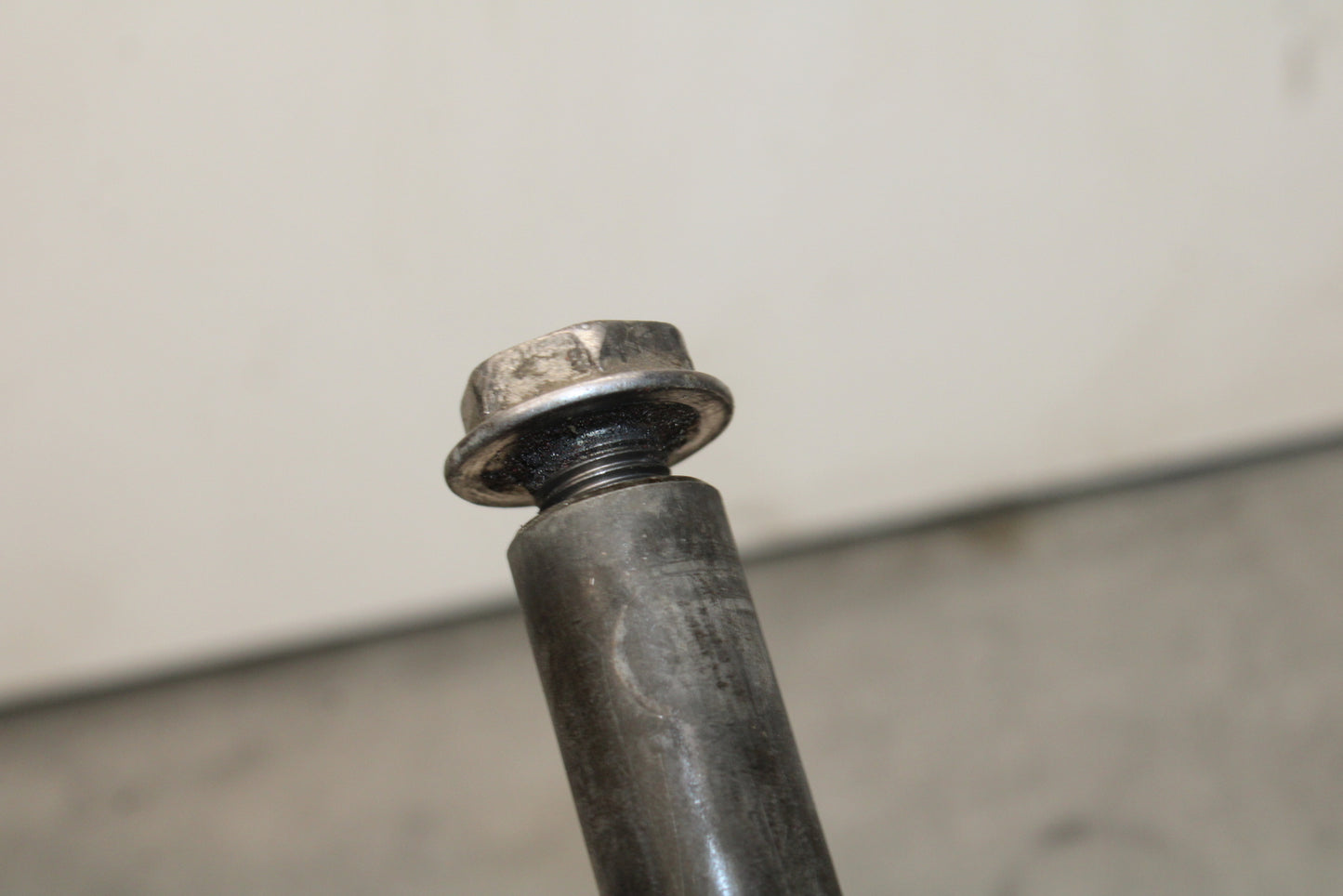 13-18 KAWASAKI NINJA ZX6R FRONT WHEEL RIM AXLE PIVOT BOLT BB118