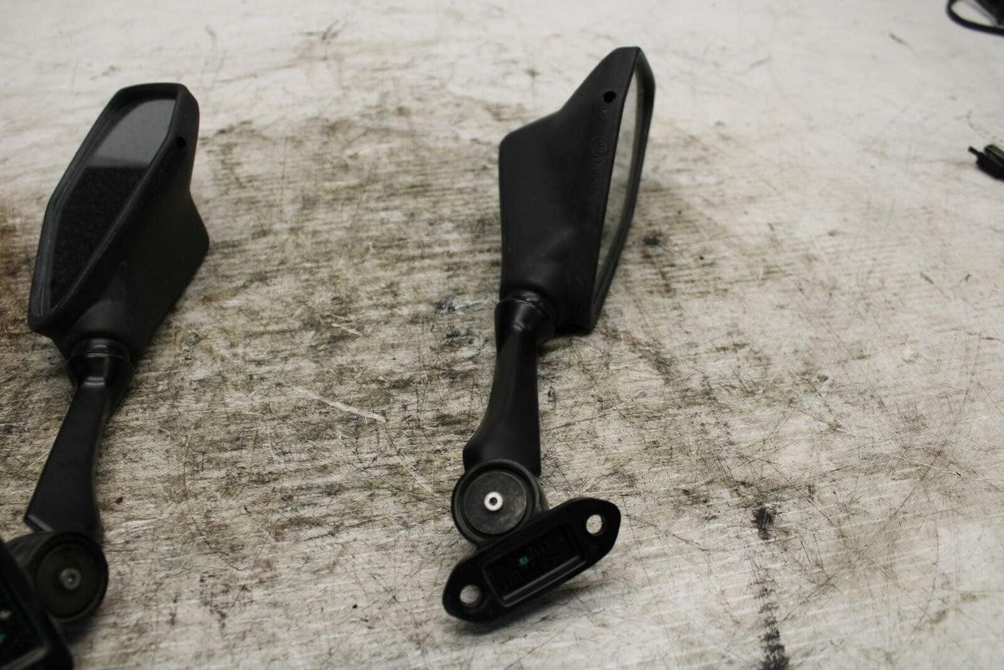 13-18 KAWASAKI NINJA ZX6R REAR VIEW MIRROR SET PAIR MIRRORS BB311