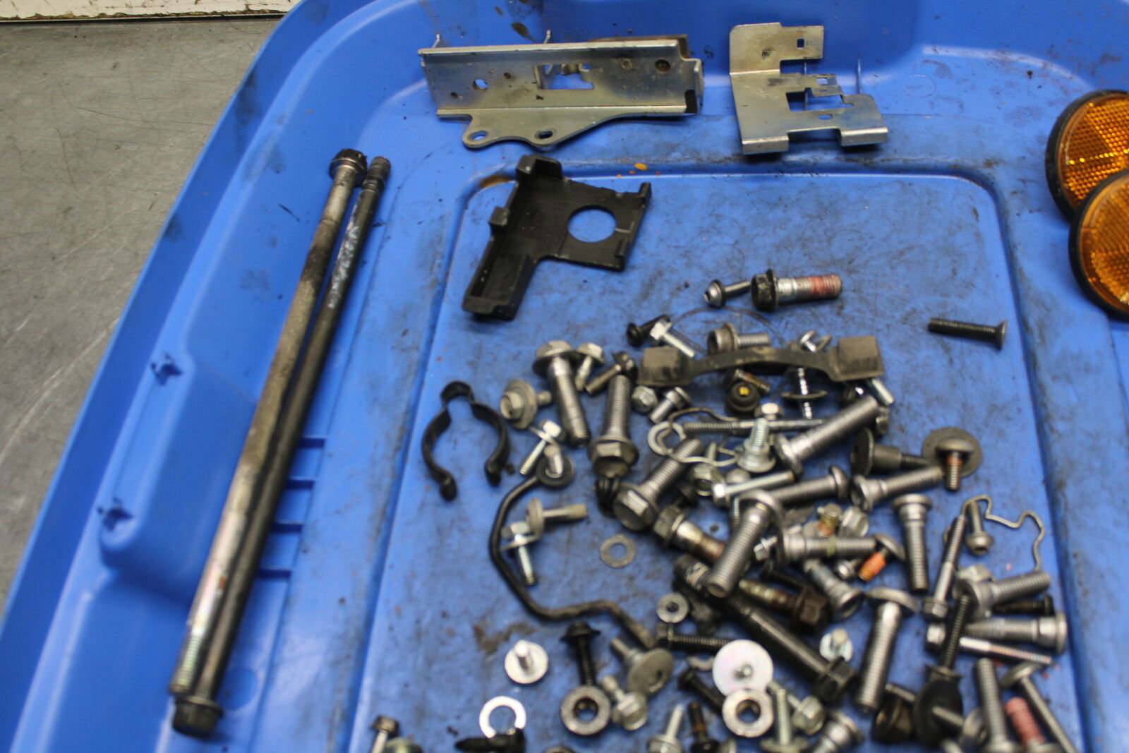 12-13 KAWASAKI Z1000 MOUNTING BOLTS HARDWARE MOTOR SCREWS BB743