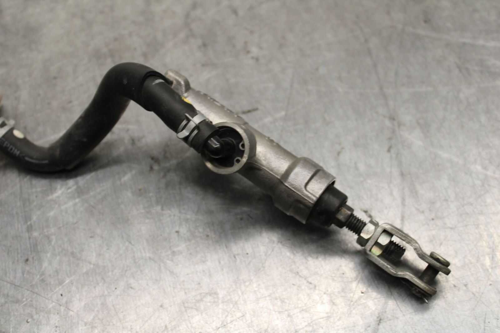 11-24 SUZUKI GSXR750 REAR BRAKE MASTER CYLINDER W RESERVOIR 69600-47H10  BB714