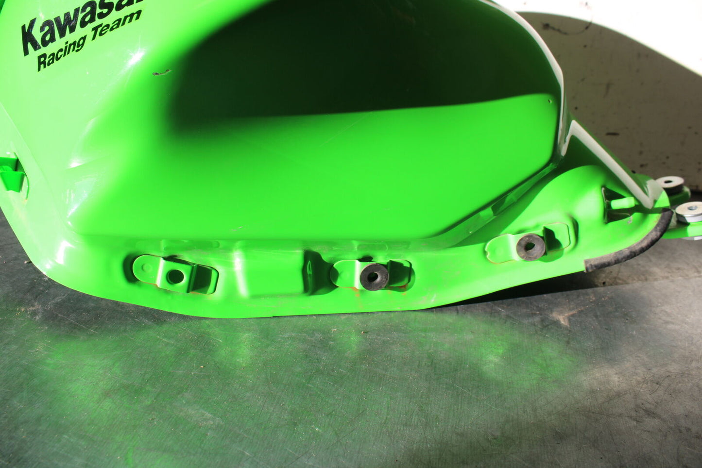 18-24 KAWASAKI NINJA 650 GAS TANK FUEL CELL PETROL RESERVOIR BB725