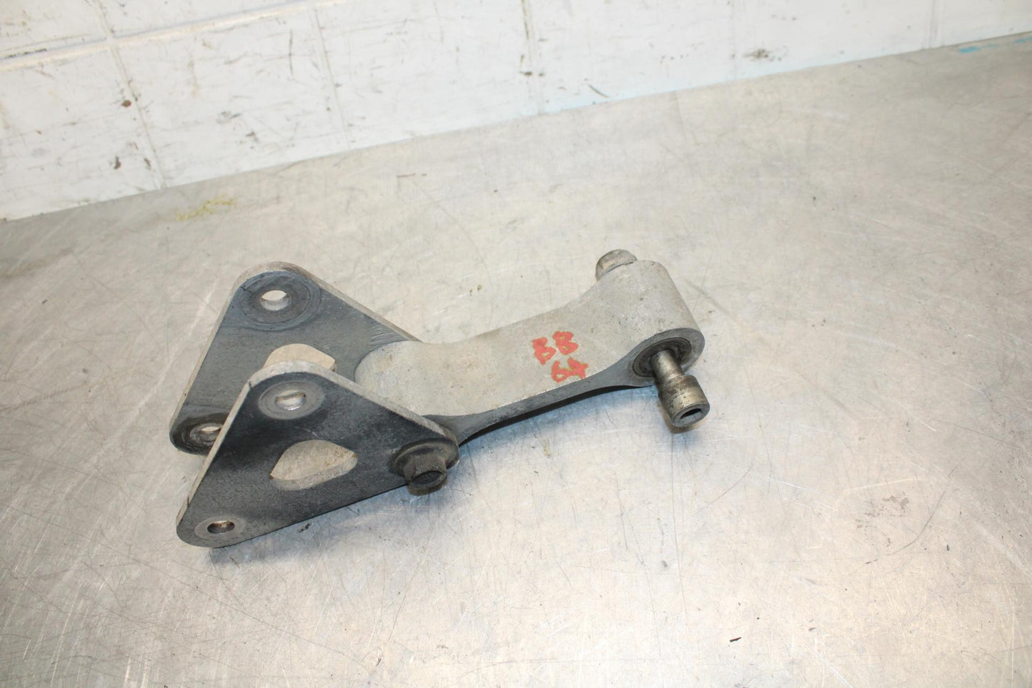 1996 Honda CBR900RR REAR DOGBONE SHOCK LINKAGE LINK BB09