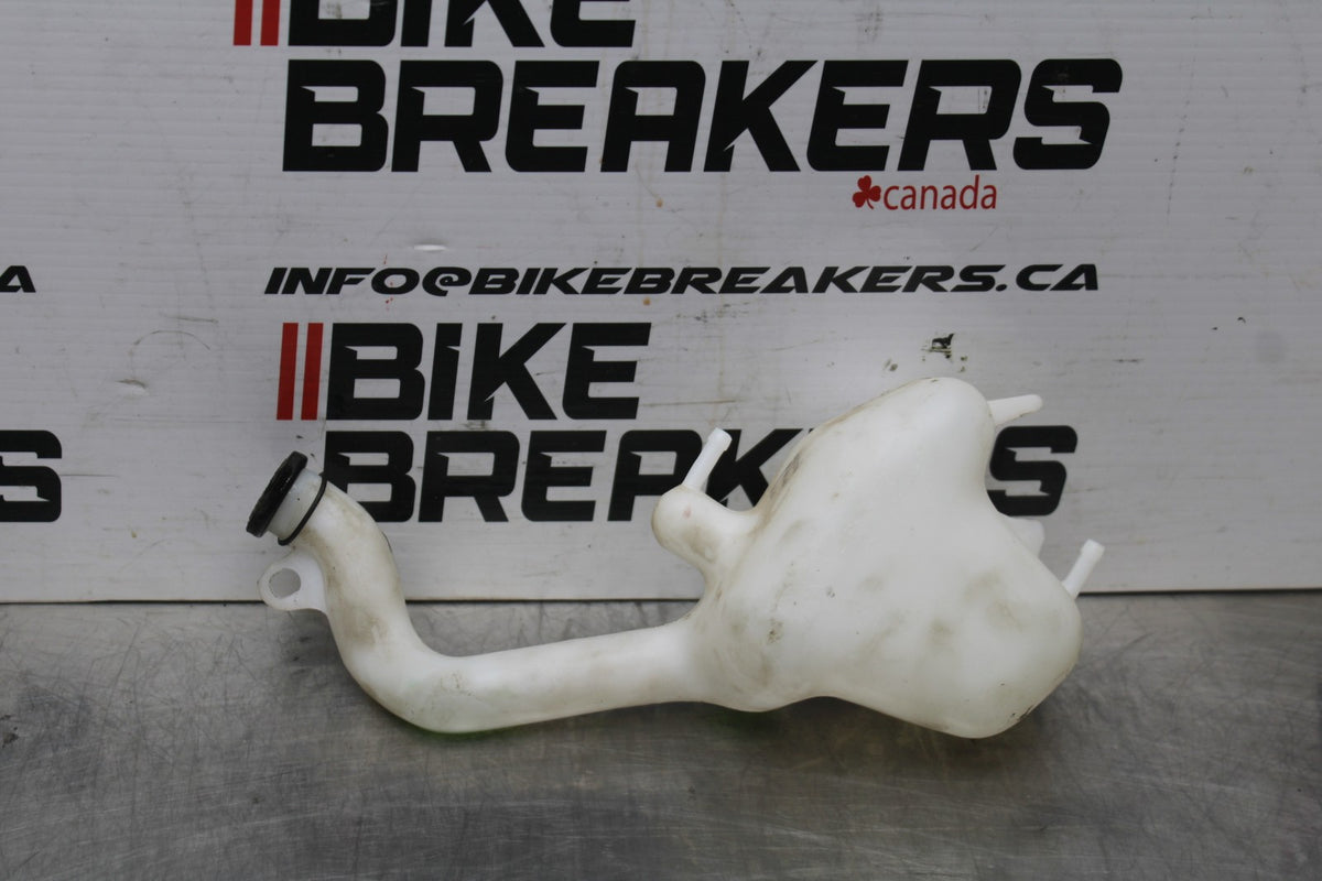 08 HONDA CBR125R COOLANT WATER TANK RESERVOIR BOTTLE BB839