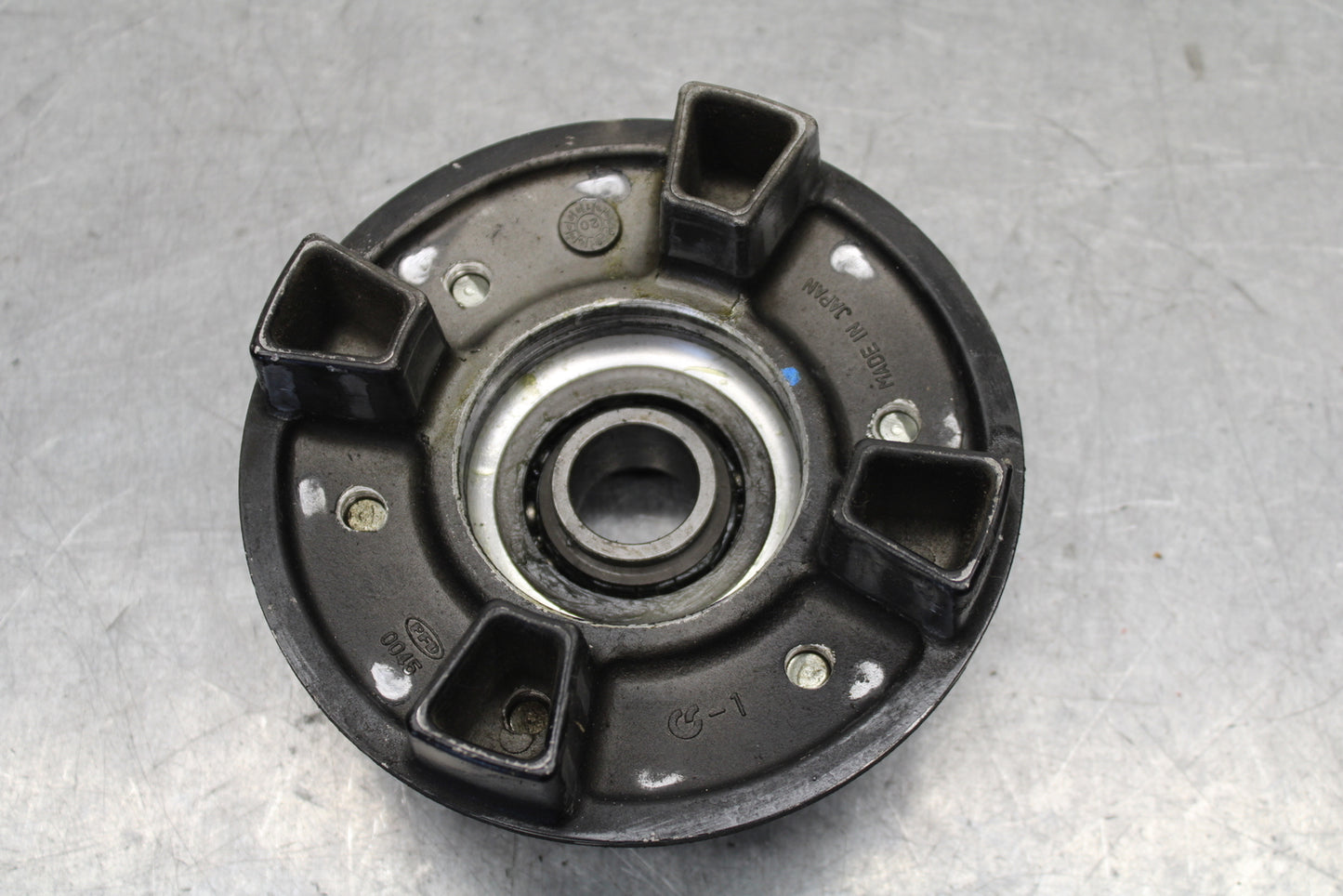 16 KAWASAKI NINJA ZX10R REAR HUB WITH SHOCK DAMPERS CUSH ABSORBERS BB650