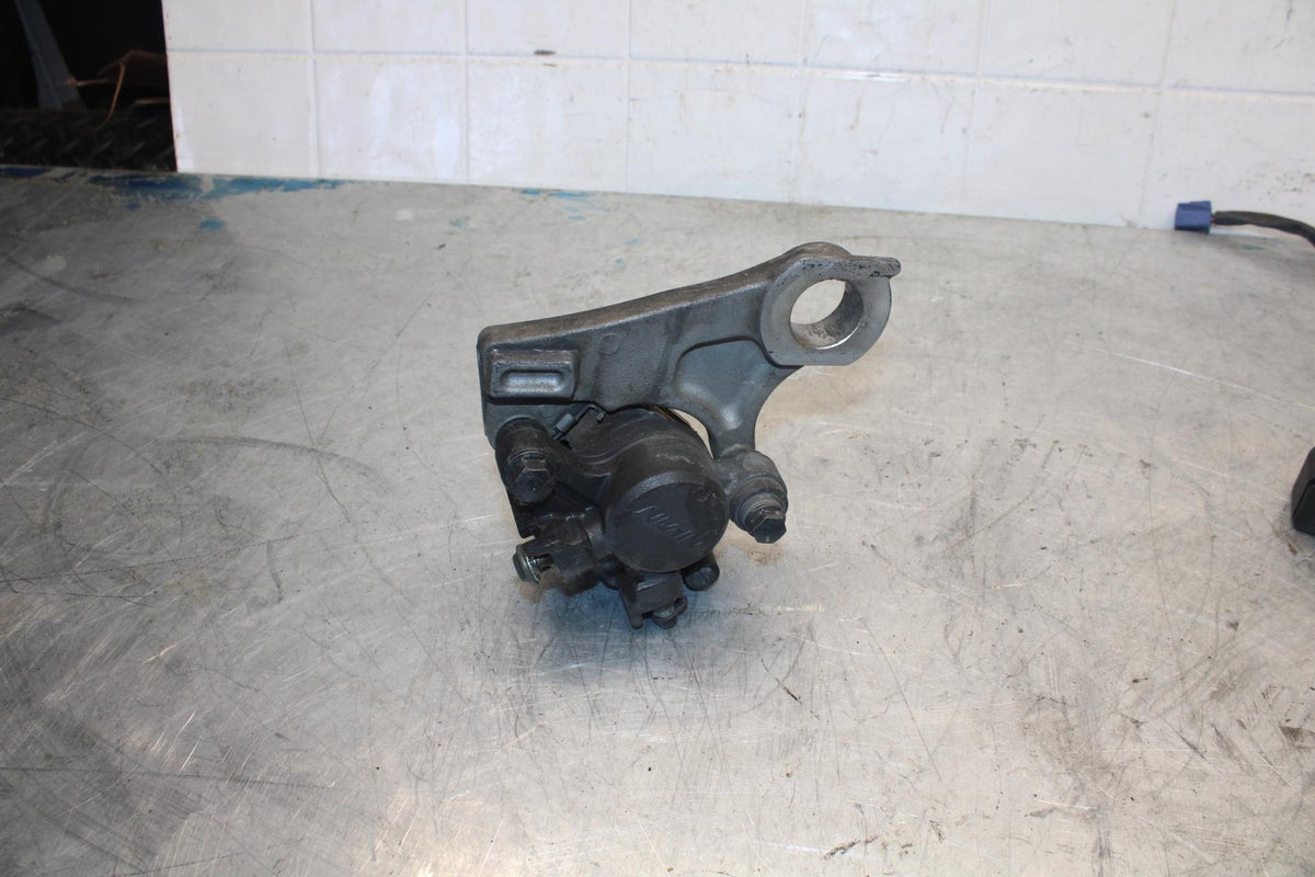 07-08 YAMAHA YZF R1 REAR BACK BRAKE CALIPER W MOUNT BRACKET BB425