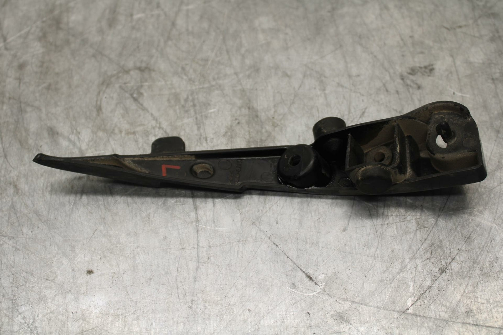 19-20 KAWASAKI NINJA ZX6R LEFT UPPER FAIRING MIRROR GAUGES STAY BRACKET