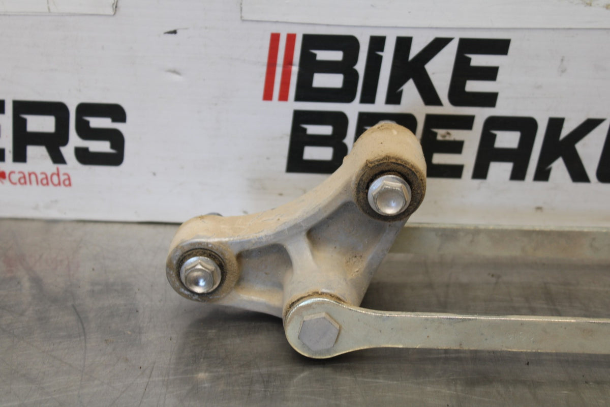 24 KAWASAKI NINJA ZX6R ZX636 ABS 40TH ANNIVERSARY REAR DOGBONE SHOCK LINK BB911