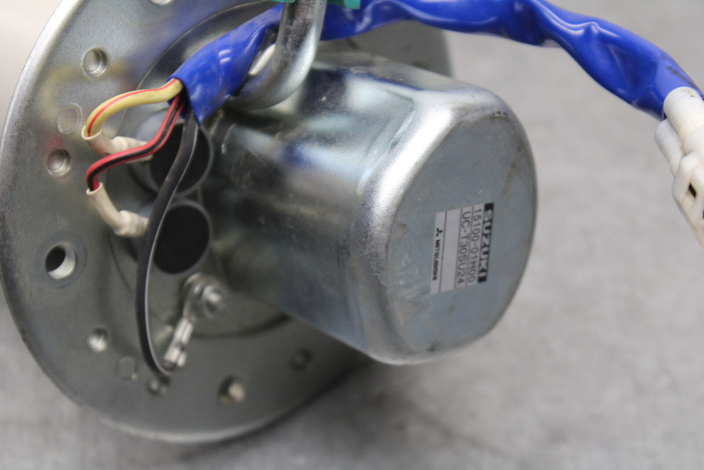 06-07 SUZUKI GSXR750 FUEL PUMP GAS PETROL SENDER UNIT 15100-01H00  BB670