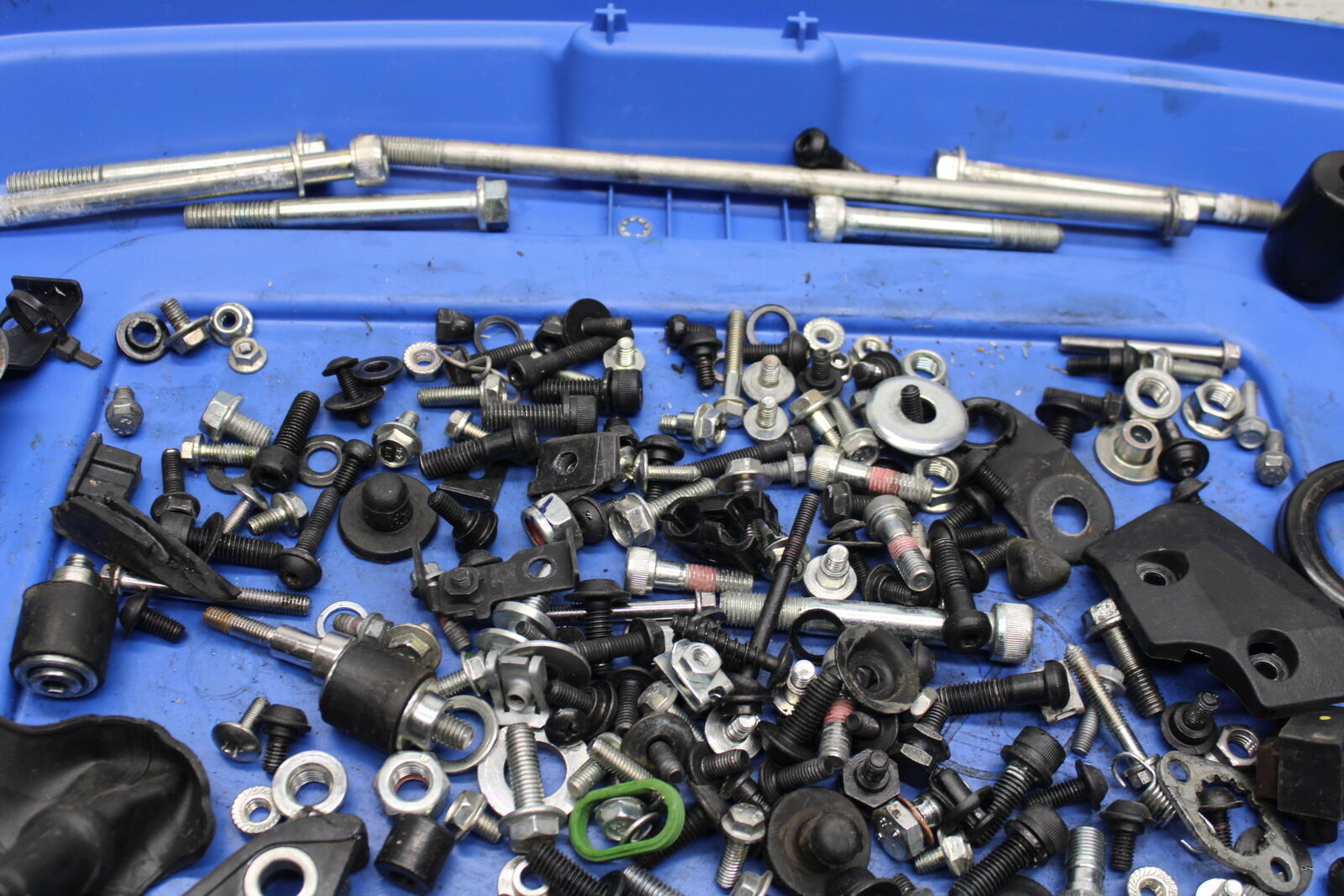 17-24 KTM 390 DUKE MOUNTING BOLTS HARDWARE MOTOR SCREWS BB734