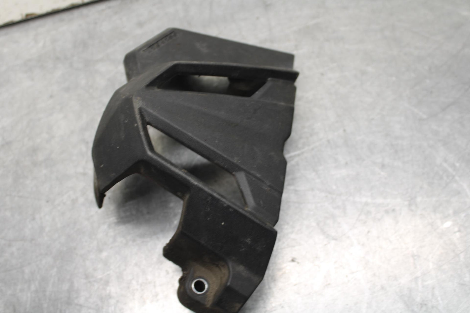 15-16 KAWASAKI EX300 ENGINE SPROCKET COVER BB635