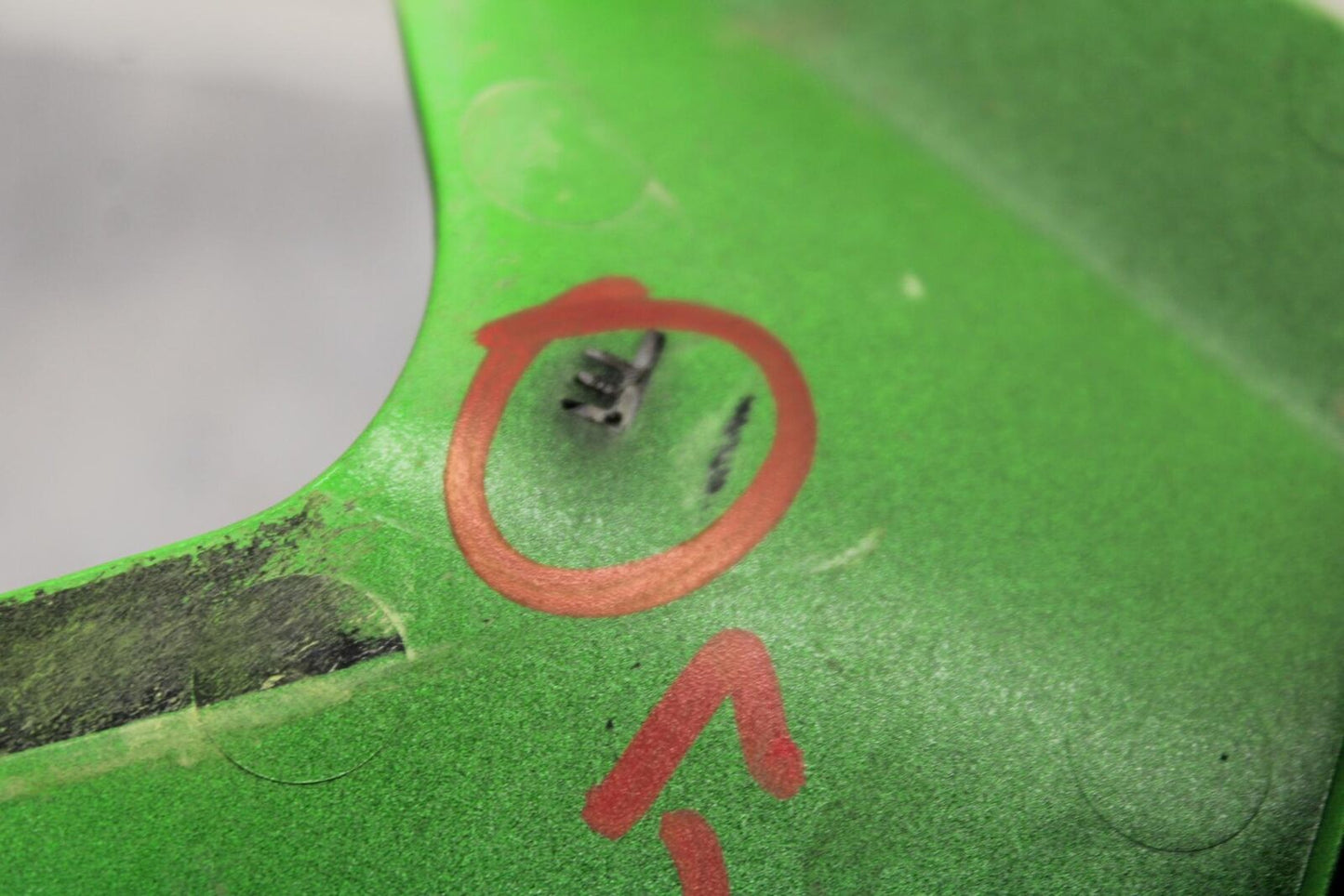 2011 Kawasaki Ninja ZX6R ZX600R FRONT CENTER COWL FAIRING BB587