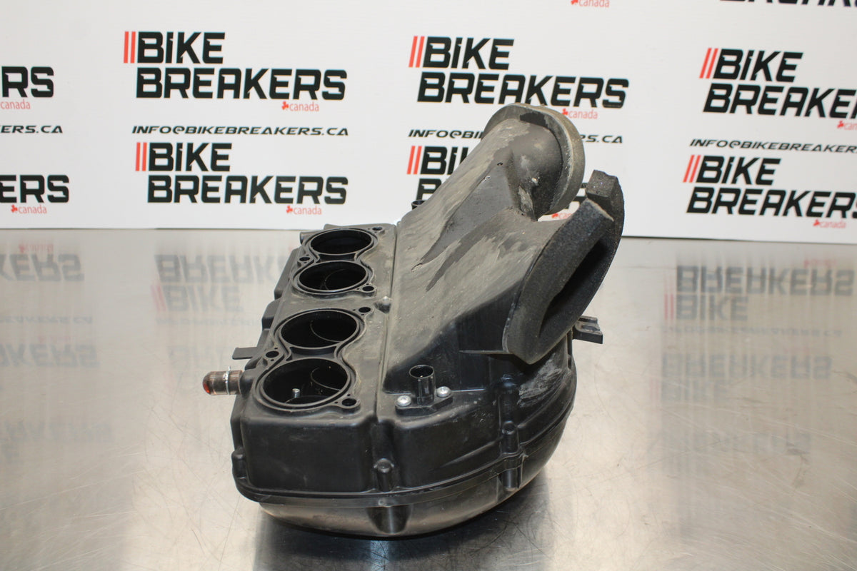 11 SUZUKI GSXR1000 AIRBOX AIR INTAKE FILTER BOX BB142