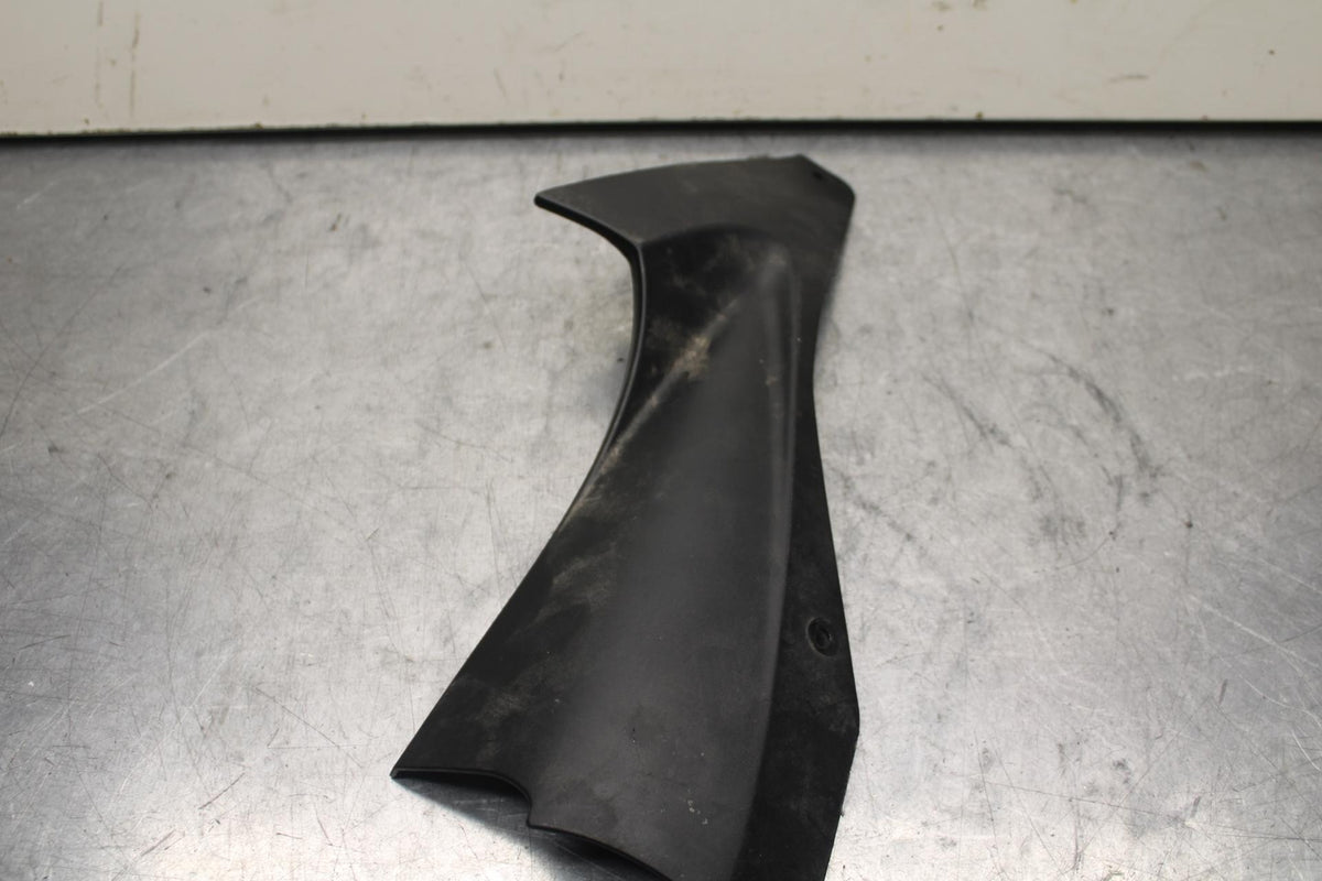 2007 Yamaha YZF R6 LEFT FRONT DUCT COVER PANEL COWL BB80