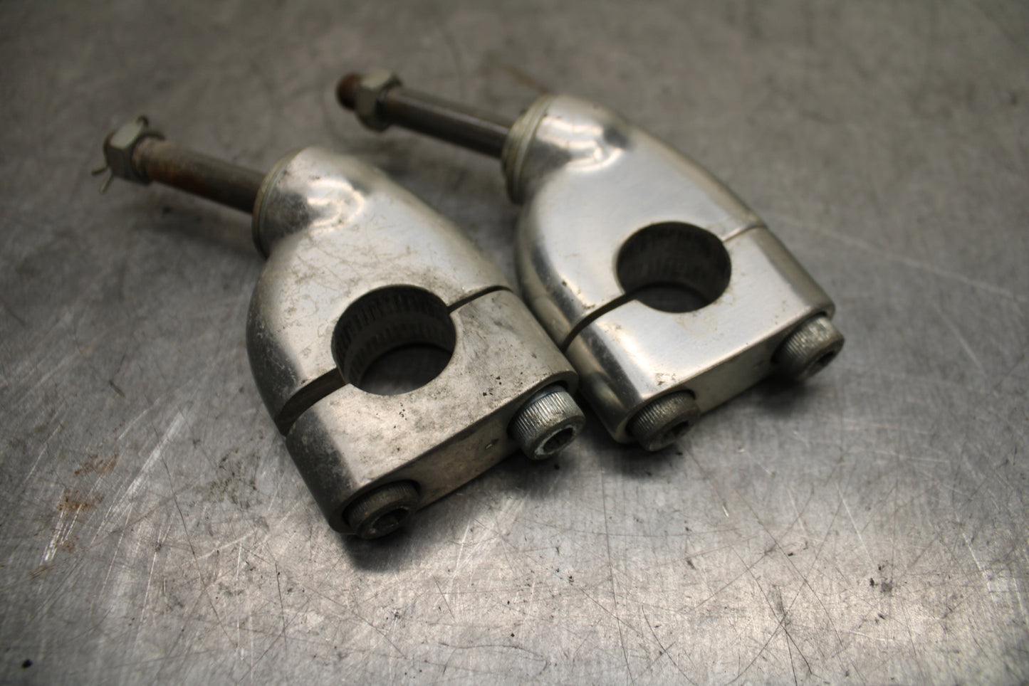 1984 Yamaha Virago 1000 HANDLEBAR RISERS BB117