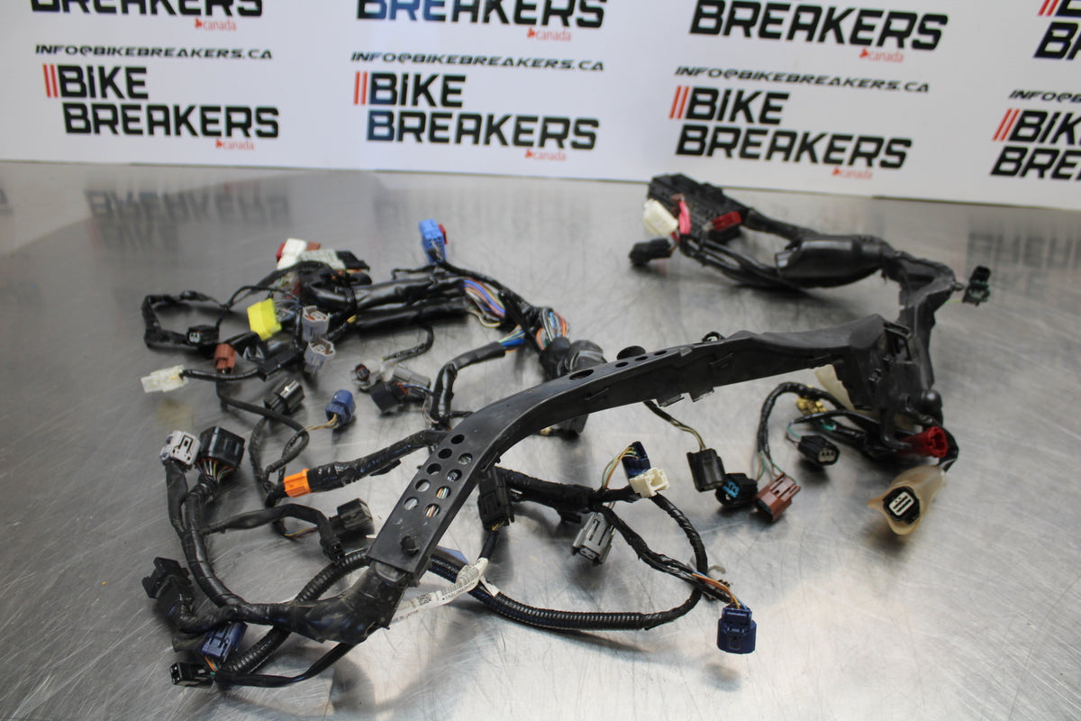 12-16 HONDA CBR1000RR MAIN ENGINE WIRING HARNESS MOTOR WIRE LOOM BB157