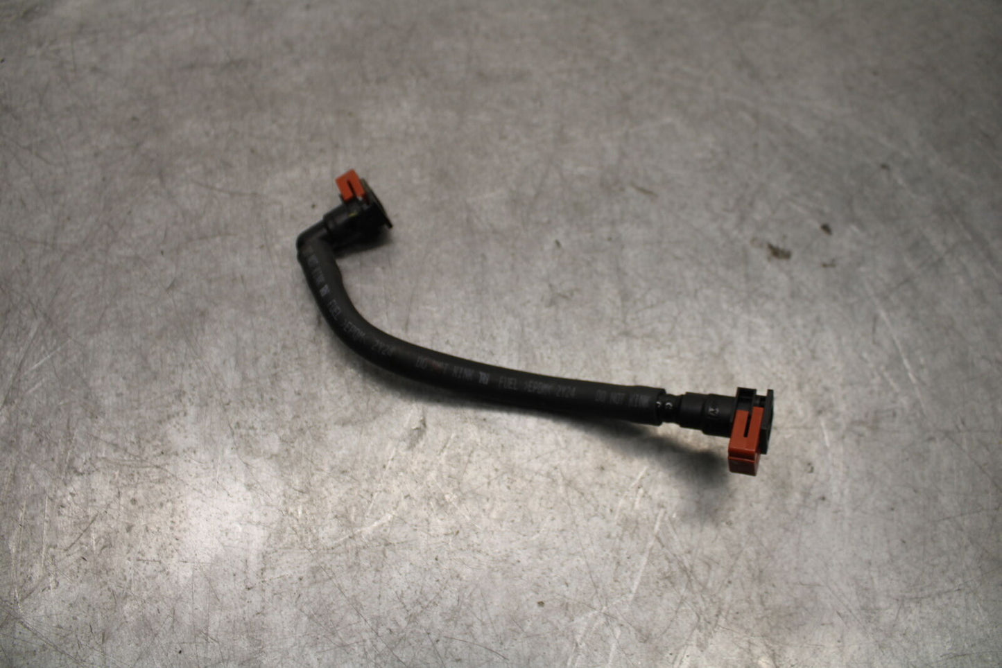 18-23 KAWASAKI NINJA 400 FUEL HOSE GAS LINE TUBE PIPE BB660