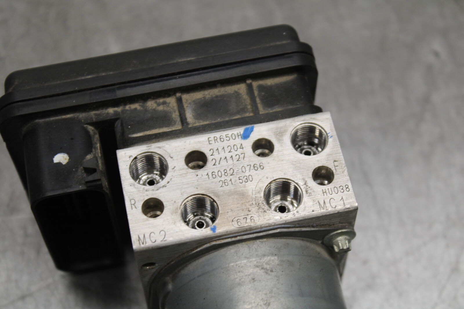 18-24 KAWASAKI NINJA 650 ABS PUMP UNIT MODULE BB725