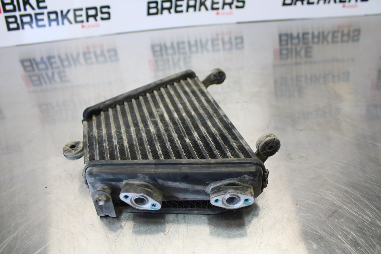 11 SUZUKI GSXR1000 ENGINE MOTOR OIL COOLER  BB142
