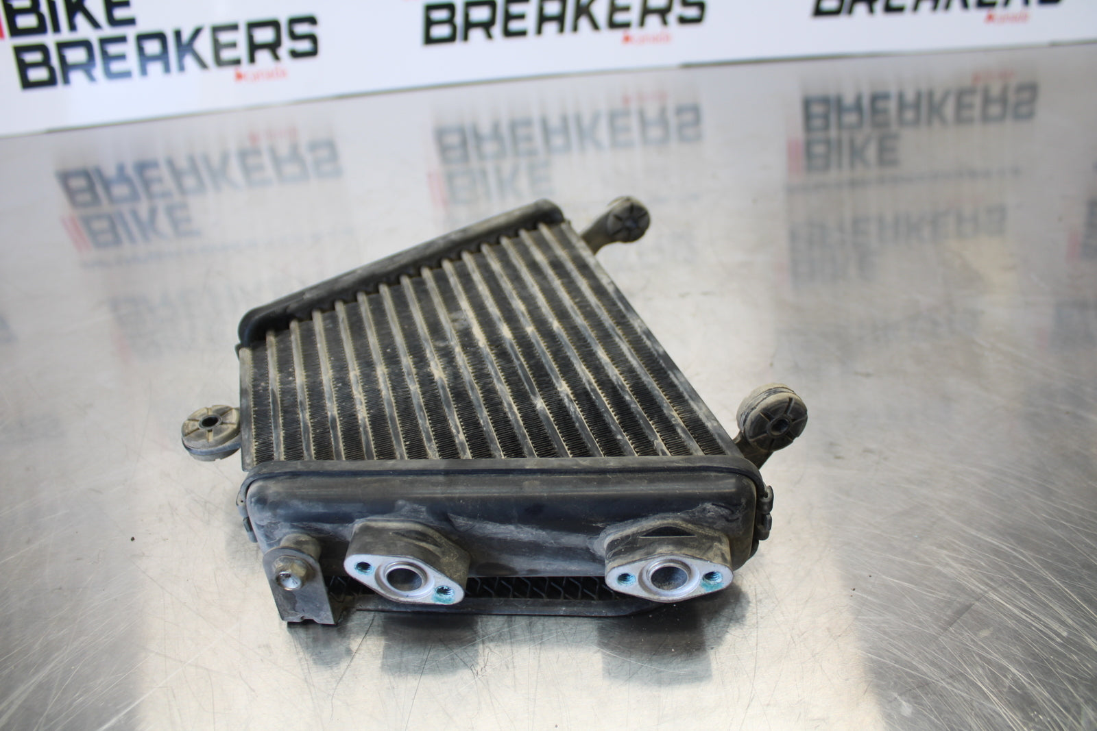 11 SUZUKI GSXR1000 ENGINE MOTOR OIL COOLER  BB142