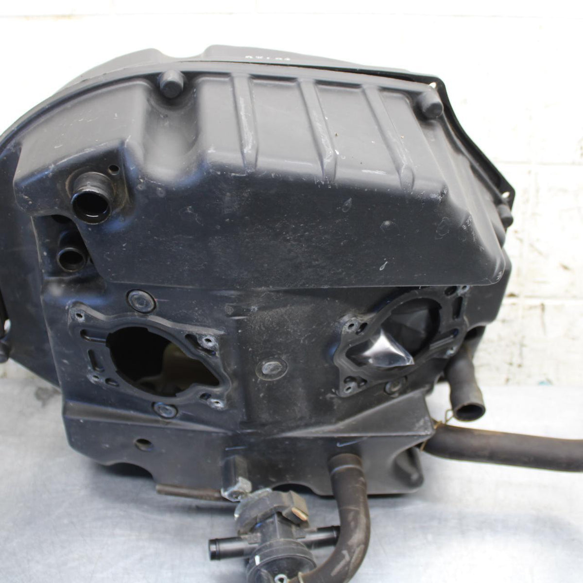 2000 Honda Super Hawk 1000 VTR1000F AIRBOX AIR INTAKE FILTER BOX BB577