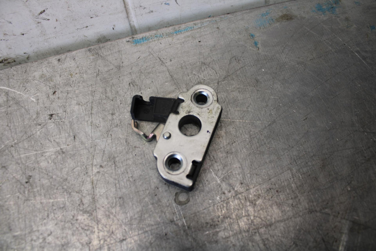 22-23 HUSQVARNA SVARTPILEN 401 REAR PASSENGER SEAT LATCH LOCK ASSEMBLY BB541