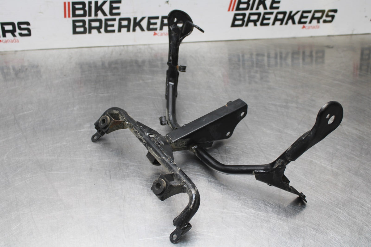 08 HONDA CBR125R UPPER FAIRING MIRROR GAUGES STAY BRACKET BB839