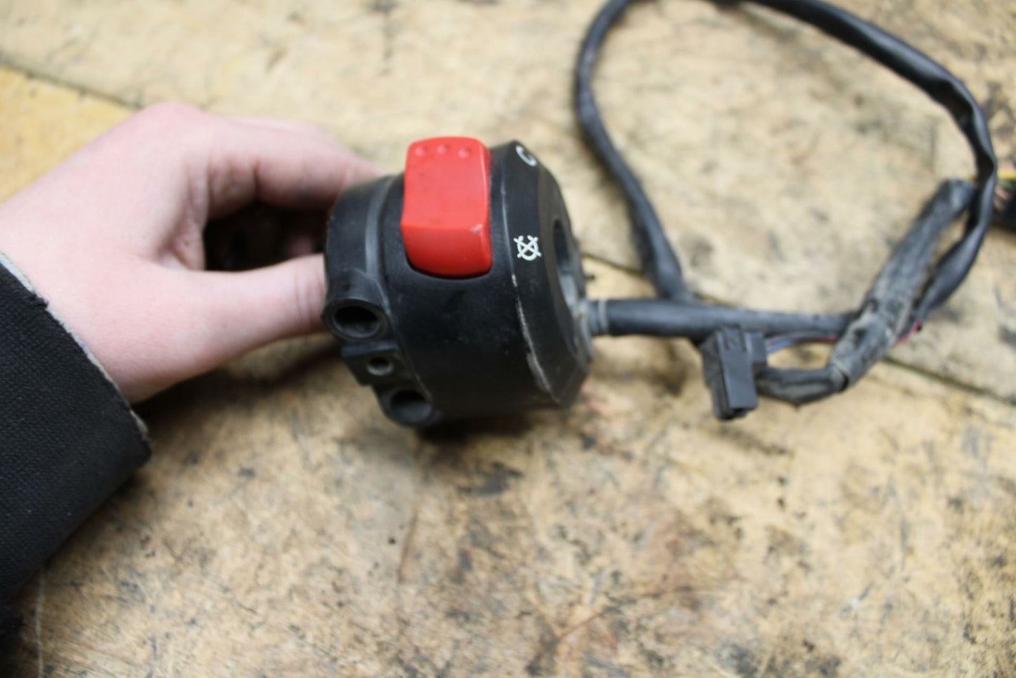 13-18 KAWASAKI NINJA ZX6R RIGHT CLIP ON HANDLE KILL OFF START SWITCHES BB342