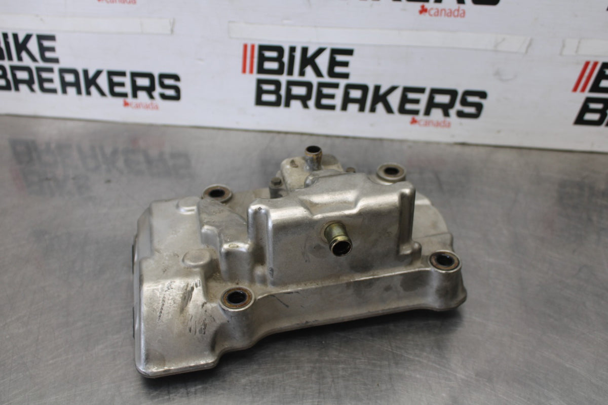 06-07 HONDA INTERCEPTOR 800 VFR800 REAR ENGINE CYLINDER HEAD COVER BB917
