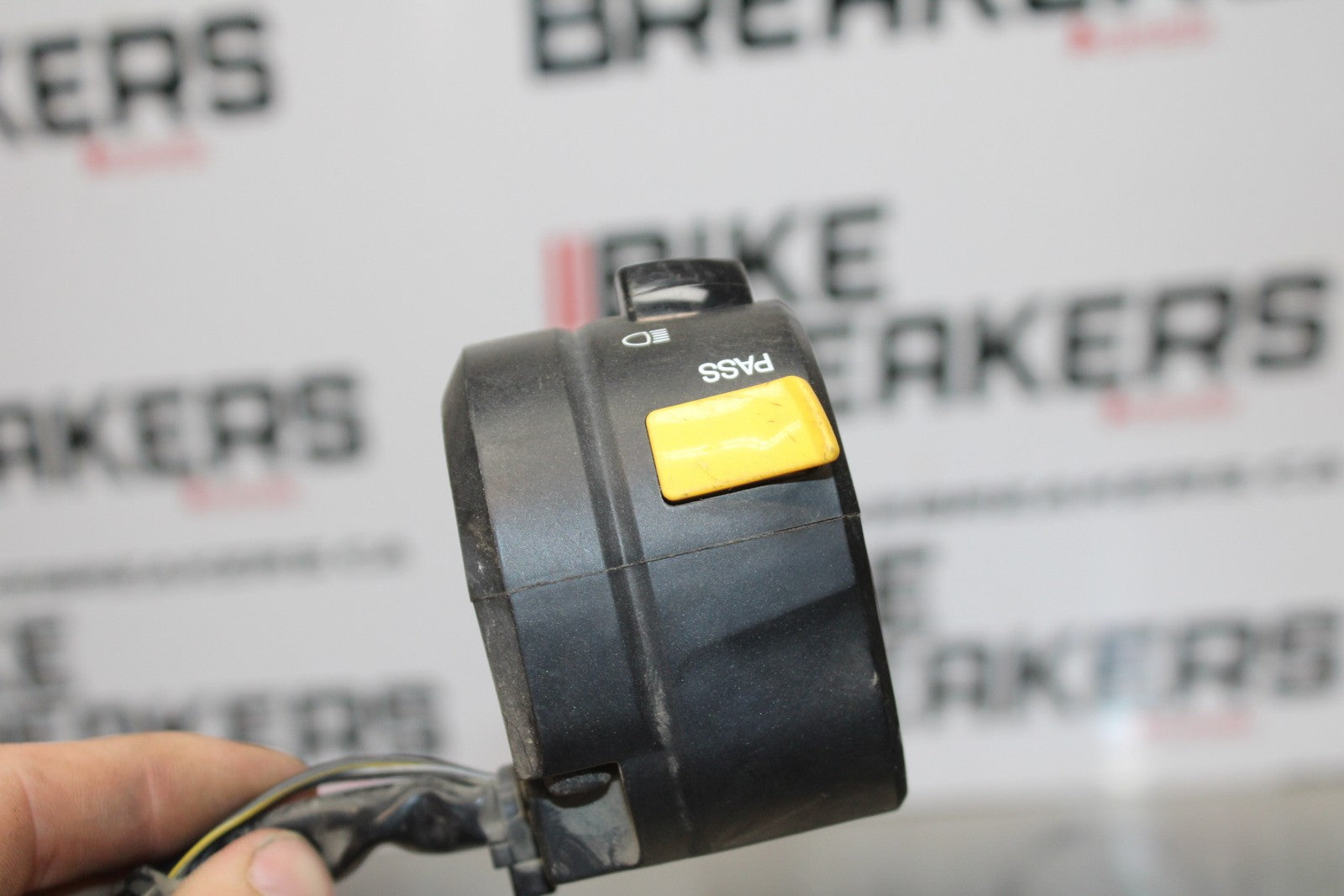 06-07 SUZUKI GSXR 600 LEFT CLIP ON HANDLE HORN SIGNALS SWITCH SWITCHES BB170