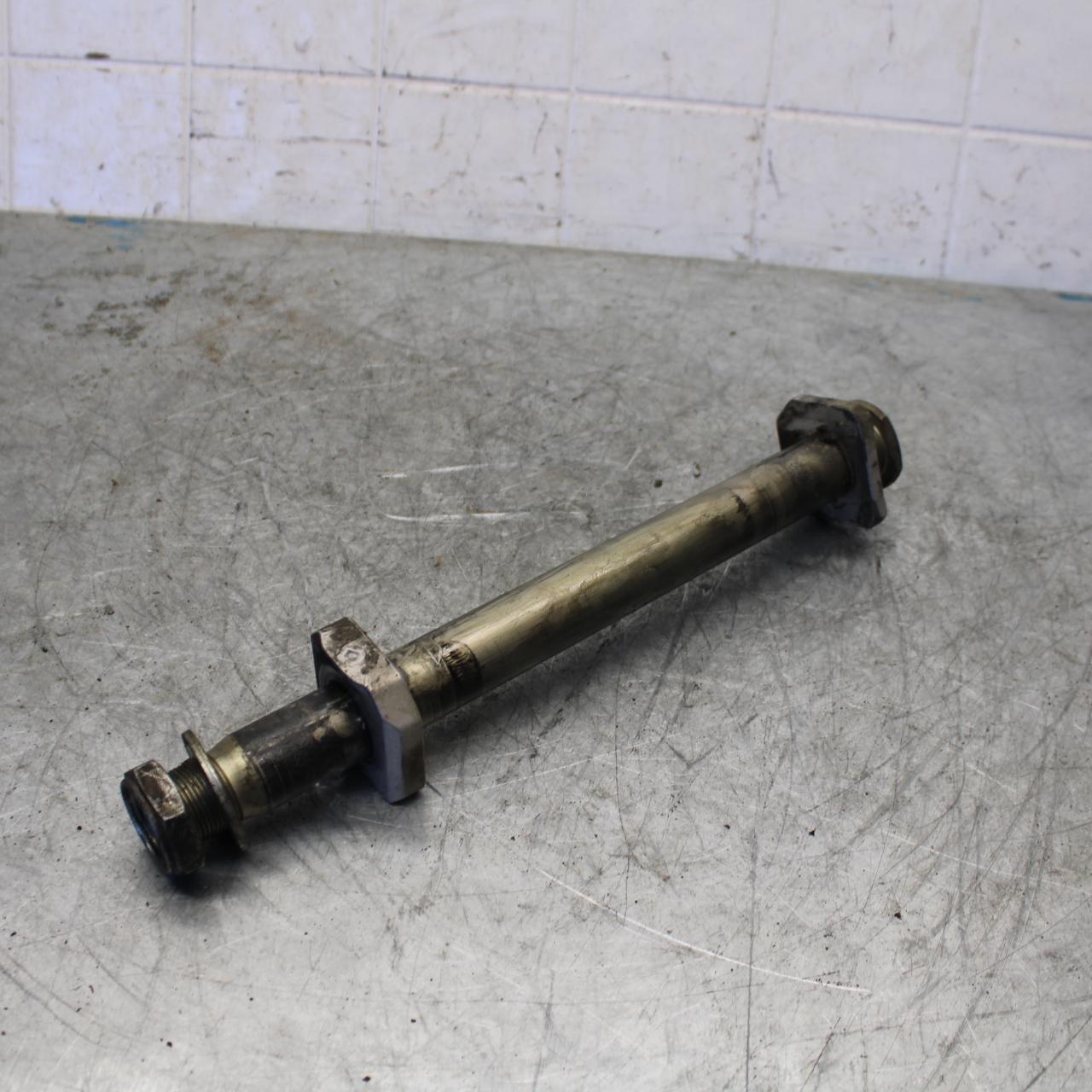 08-10 SUZUKI GSXR600 REAR AXLE BACK WHEEL RIM PIVOT BOLT AXEL BB430