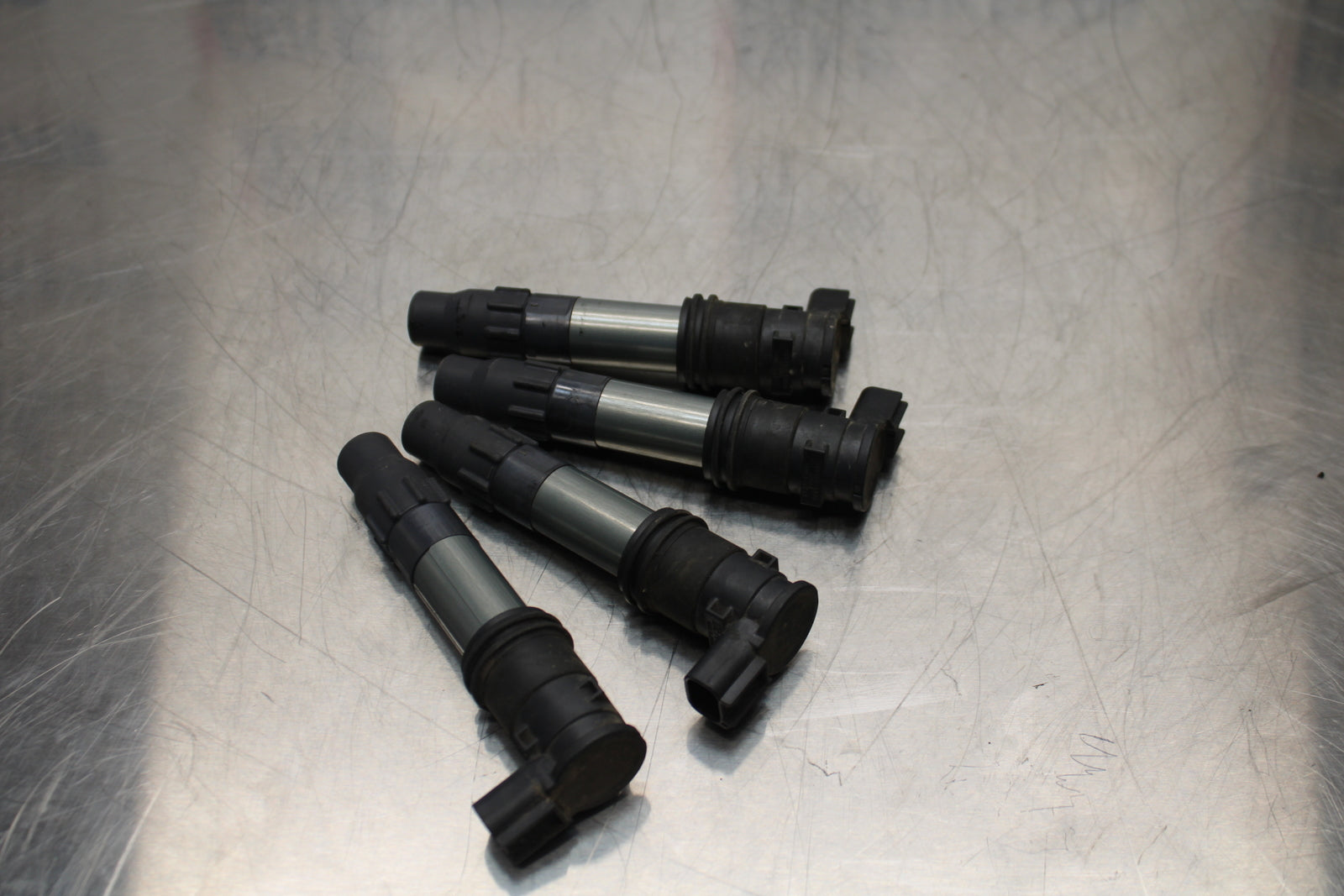 11 SUZUKI GSXR1000 IGNITION COILS COIL SPARK PLUG CAPS BB142