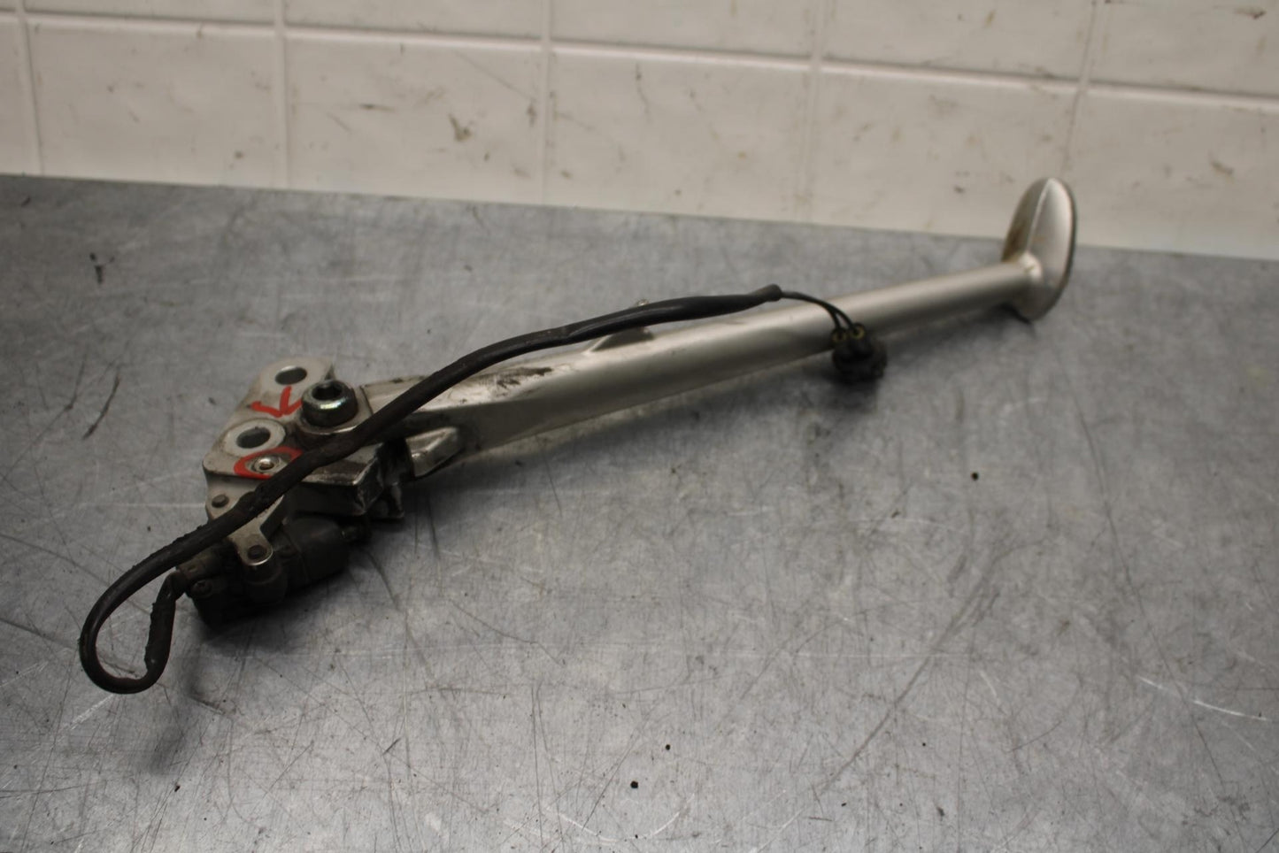 2009 Triumph Daytona 675 KICKSTAND SIDE KICK STAND T2082011 BB584