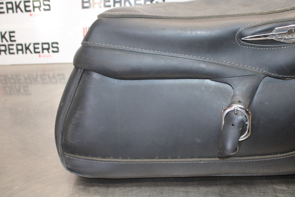05-09 SUZUKI BOULEVARD C90 SIDE CARGO LUGGAGE SADDLEBAG BAG COMPARTMENT BB918