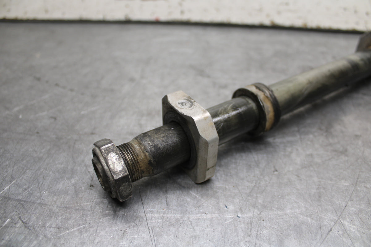 08-10 SUZUKI GSXR 600 REAR AXLE BACK WHEEL RIM PIVOT BOLT AXEL  BB721