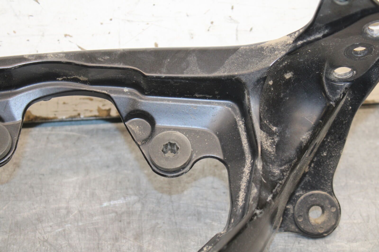 08-10 SUZUKI GSXR 600 UPPER FAIRING MIRROR GAUGES STAY BRACKET  BB721