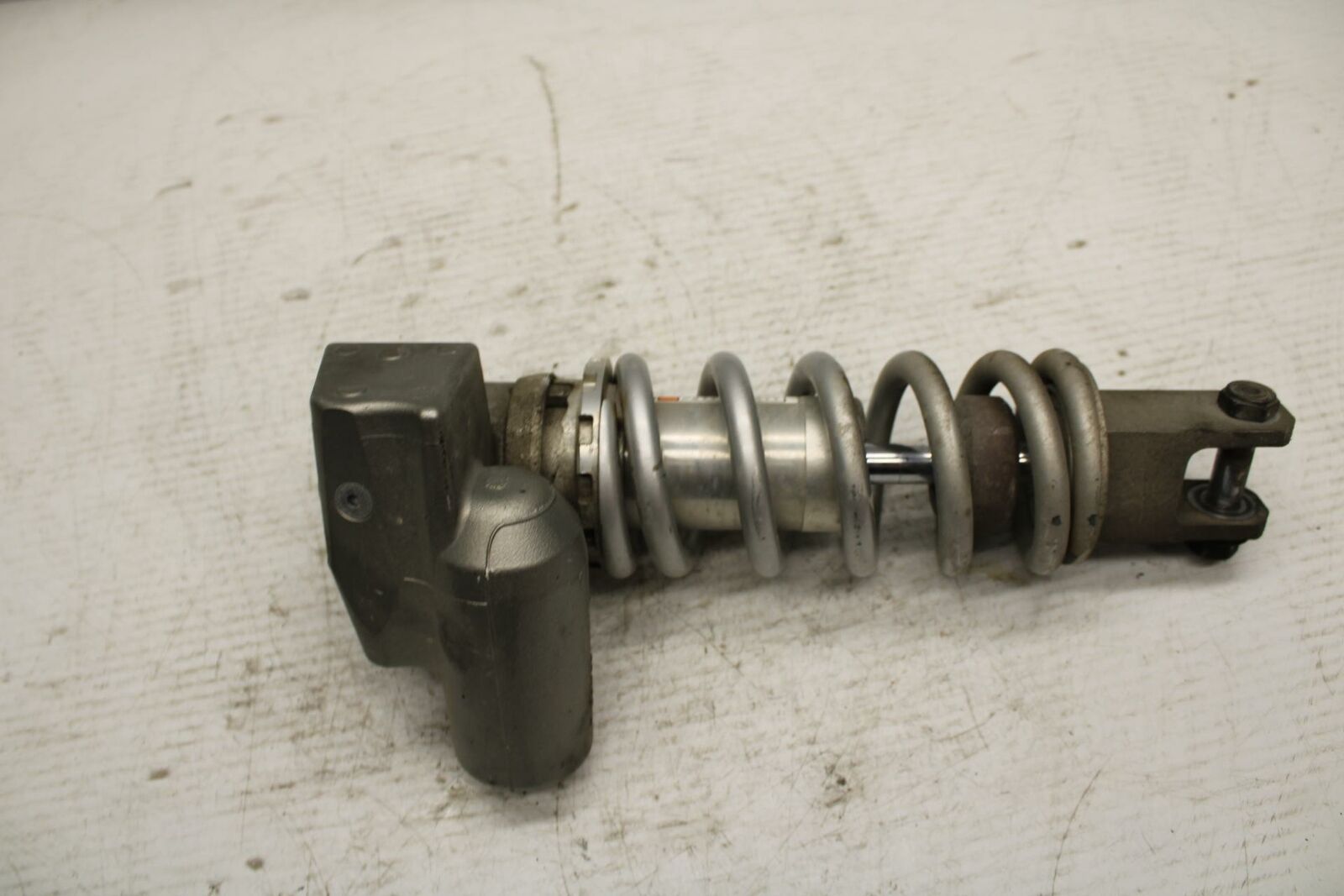 07 YAMAHA YZF R6 2c0 REAR BACK SHOCK ABSORBER SUSPENSION 2C0-22210-10-00 BB297
