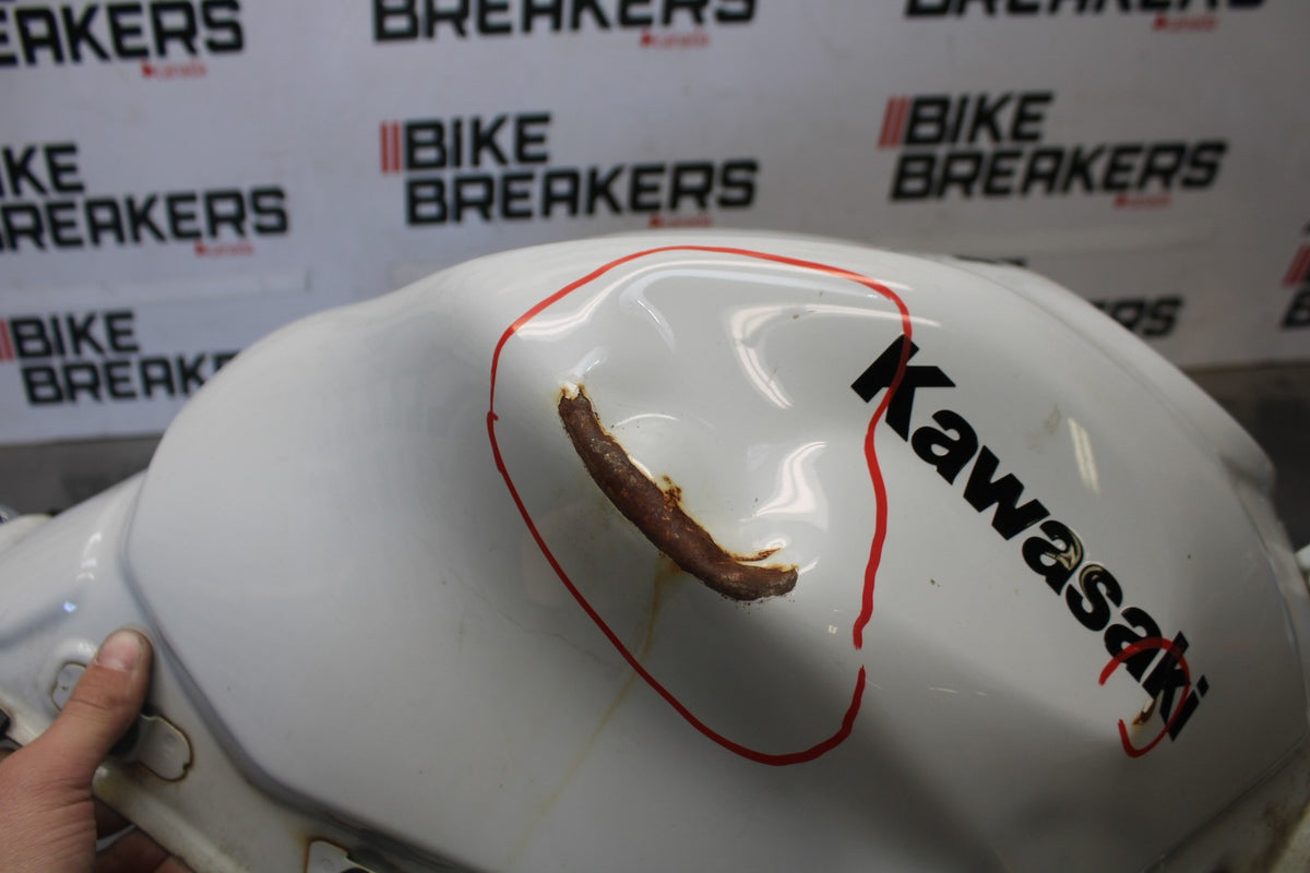 23 KAWASAKI NINJA 650 EX650 GAS TANK FUEL CELL PETROL RESERVOIR BB920