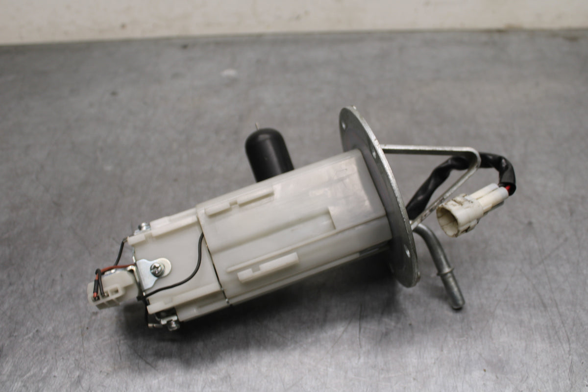 09-11 SUZUKI GSXR1000 FUEL PUMP GAS PETROL SENDER UNIT BB125