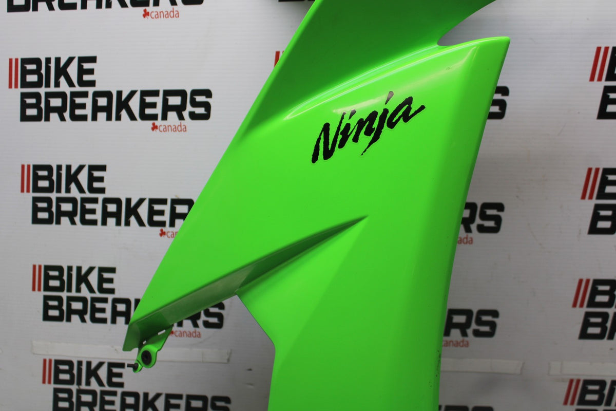 08 KAWASAKI NINJA ZX10R RIGHT MID UPPER SIDE FAIRING COWL PLASTIC BB902