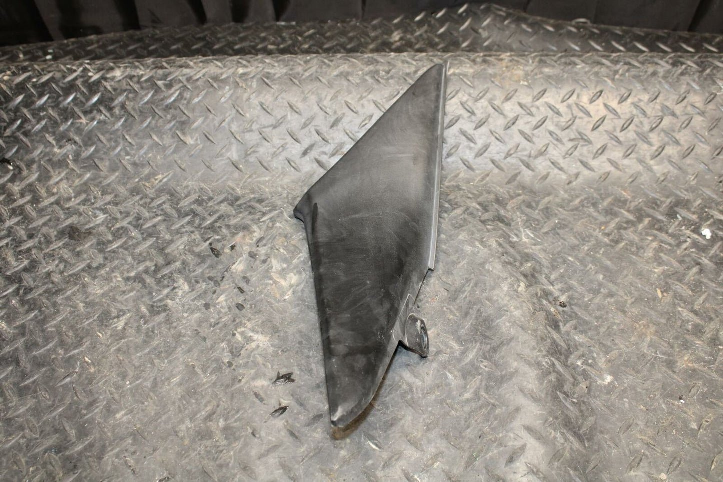 03-04 HONDA CBR600RR LEFT FRONT SIDE SEAT SADDLE PANEL TRIM COWL FAIRING BB218