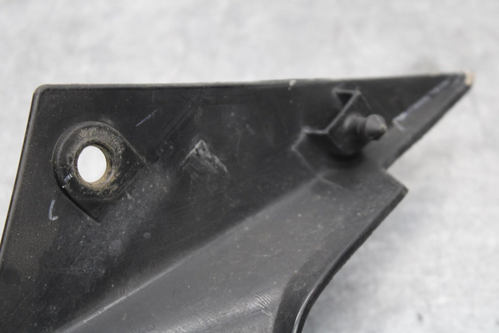 15-16 KAWASAKI EX300 LEFT AND RIGHT SET PAIR GAS TANK FUEL CELL PANEL TRIM BB635