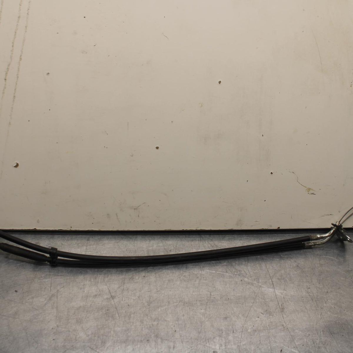 2007 Yamaha YZF R1 THROTTLE CABLES LINES 4C8-26302-00-00 BB83