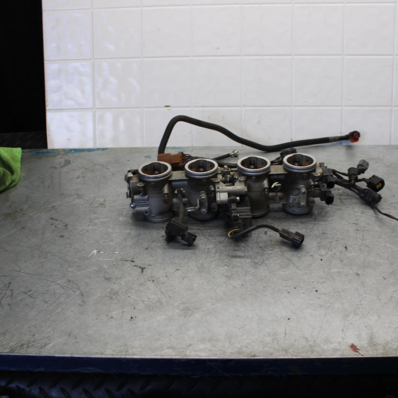 06-07 KAWASAKI NINJA ZX14R MAIN FUEL INJECTORS / THROTTLE BODIES bb433